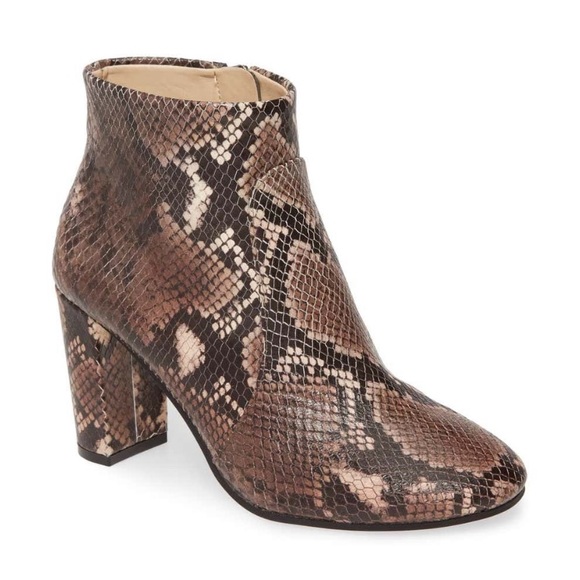 NEW Vince Camuto Taupe Snake Print Leather Bootie - Picture 1 of 13